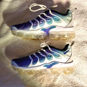 Nike Air Vapormax Plus, Wms 8.5, PRISTINE CONDITION,$110